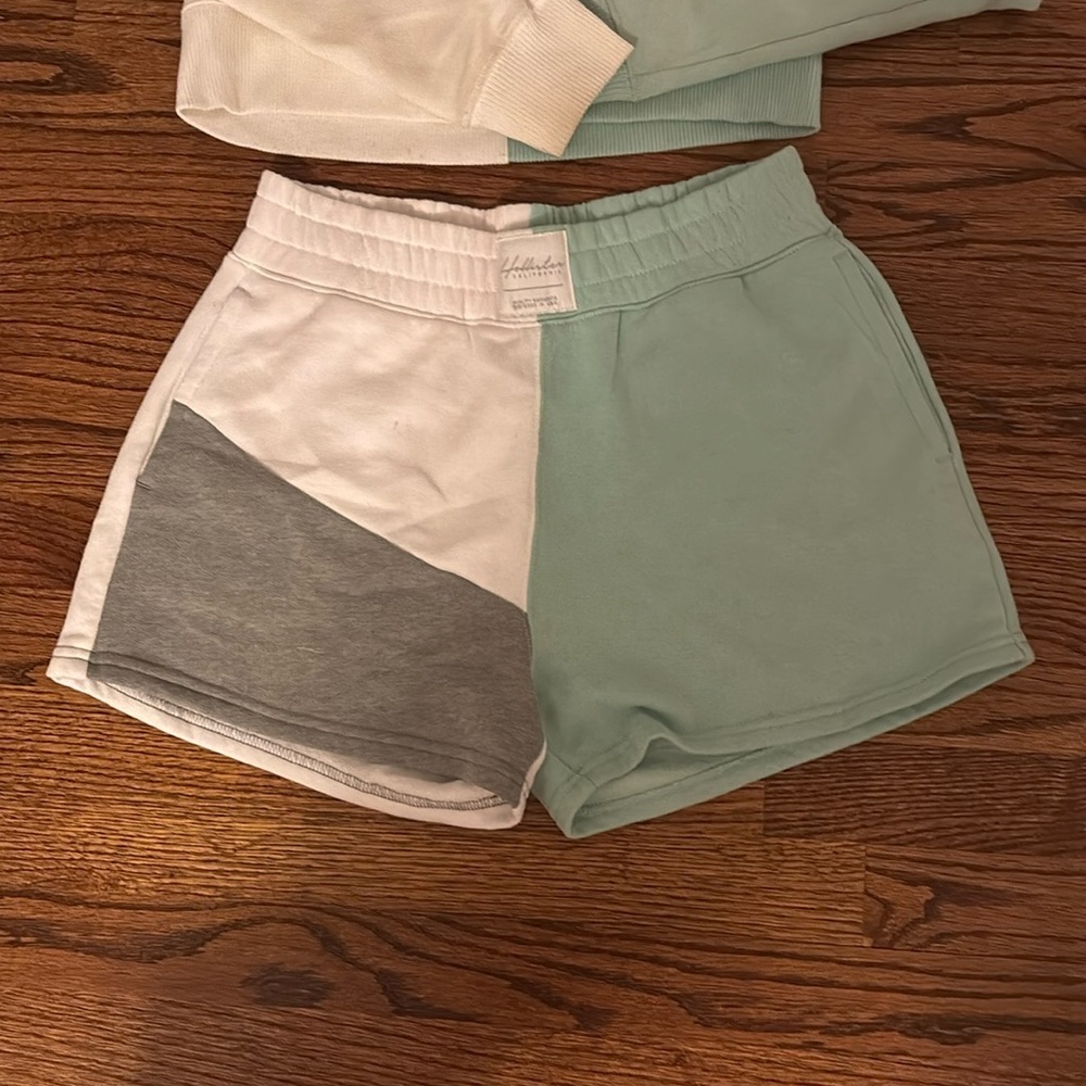 Hollister Colorblock Mint Green, White & Gray Lounge Shorts